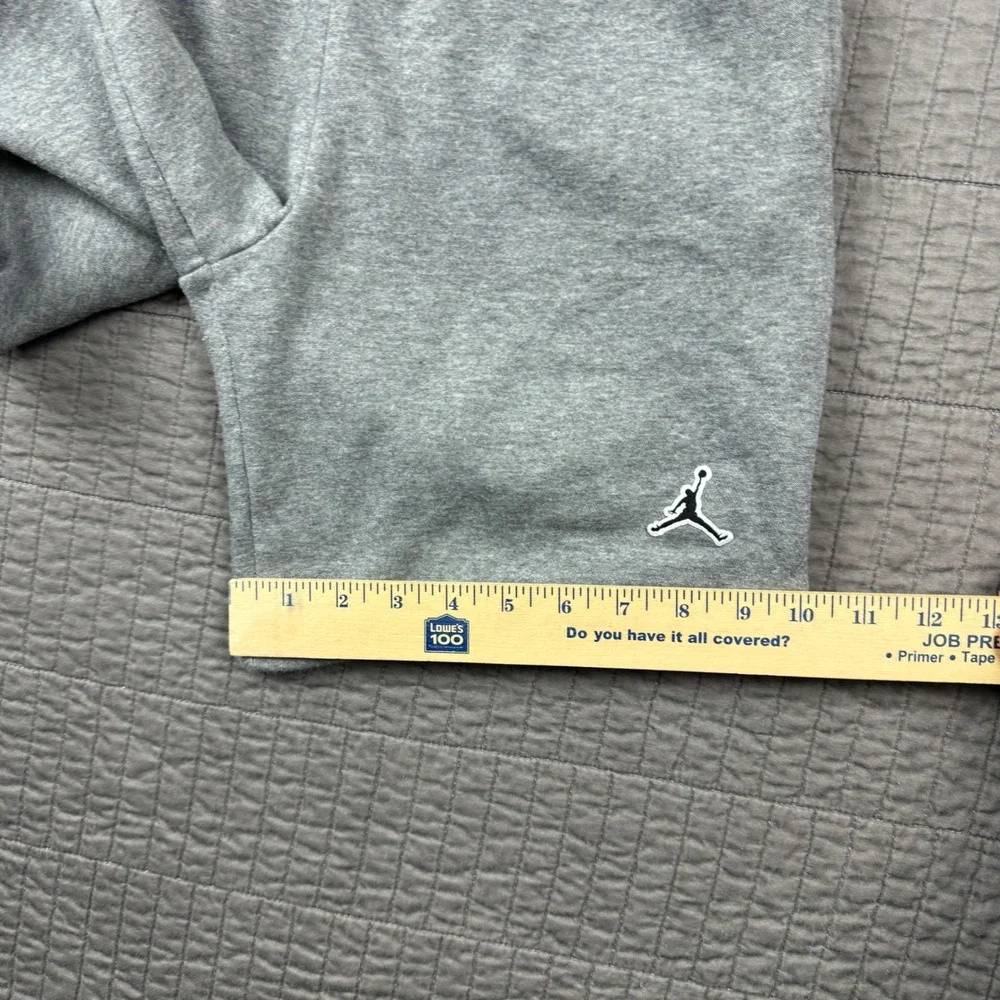 Jordan Boys Youth Large 12-13 Yrs Gray Fleece Shorts Jumpman Casual Active